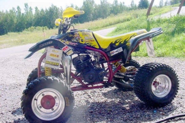 Jonathan Ouellet's 1996 Yamaha Blaster On Wheelwell