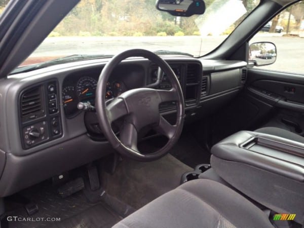 Dark Charcoal Interior 2005 Chevrolet Silverado 1500 Z71 Crew Cab