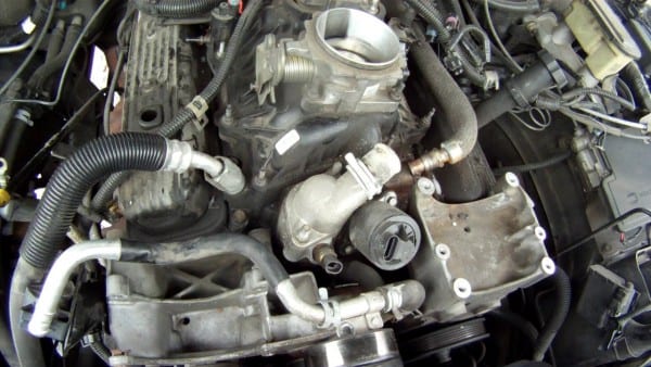 1999 Chevy Tahoe Upper Lower Intake Engine Break Down Pt 2