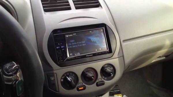 Nissan Altima 2002 With Pioneer Avh
