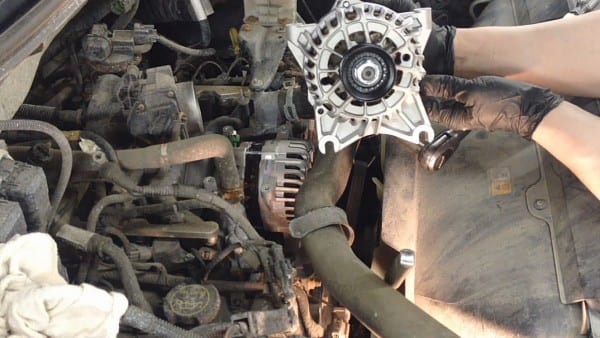 Ford 4 6l & 5 4l Engines Alternator Replacement