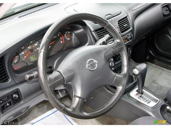 Charcoal Interior 2005 Nissan Sentra 1 8 S Special Edition Photo