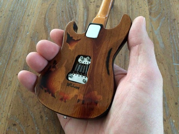 Amazon Com  Officially Licensed Mini Fender Strat Stevie Ray