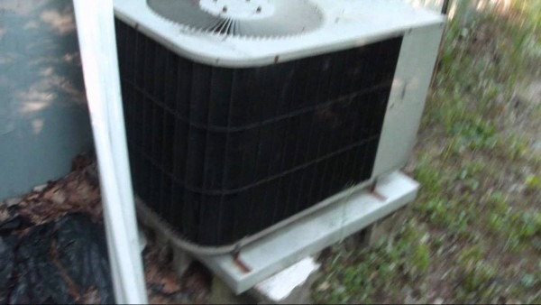 1993 Janitrol Heat Pump At A Vacant Building In Maine (i Know Now