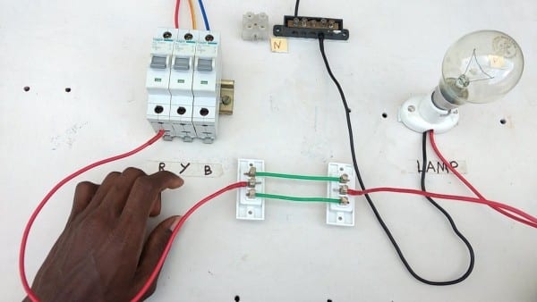 Two Way Switch Connection Type 1