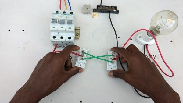 Two Way Switch Connection Type 2