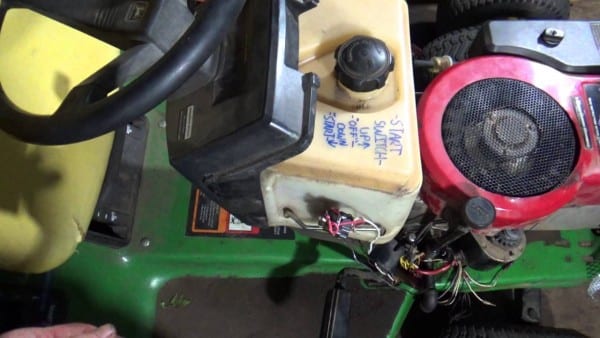 Lawn Tractor With Bad Ignition Switch   Try This Tip!