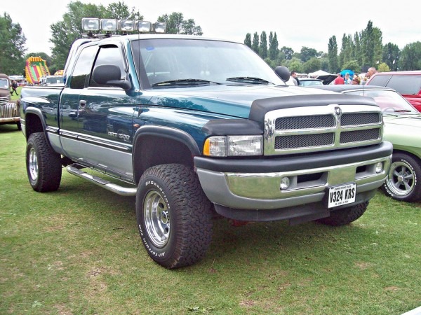 301 Dodge Ram 1500 Truck (2nd Gen) (1999)