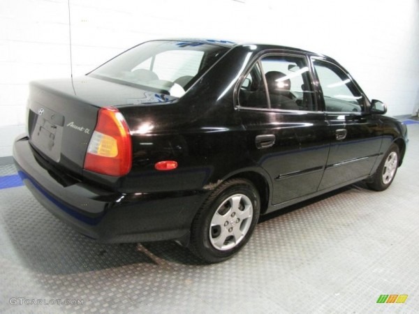 2001 Ebony Black Hyundai Accent Gl Sedan  34581980 Photo  4