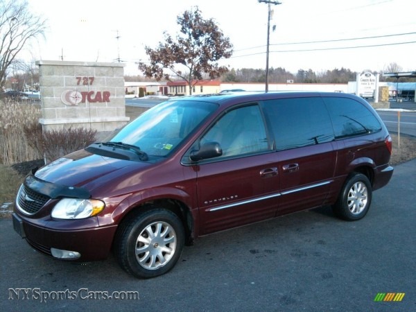 2001 Chrysler Town & Country Lxi Awd In Dark Garnet Red Pearl