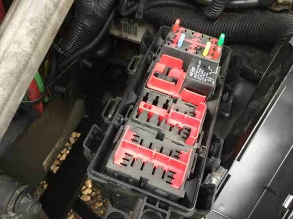 2013 Freightliner Cascadia Fuse Box For Sale
