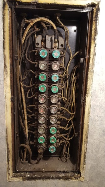Old Fuse Box Wiring