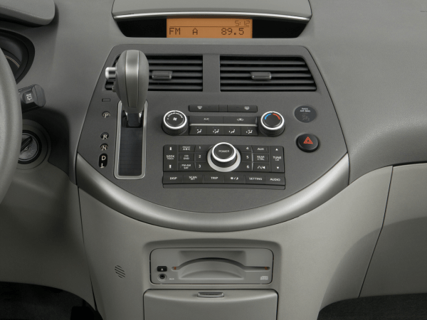 2009 Nissan Quest Instrument Panel Interior Photo