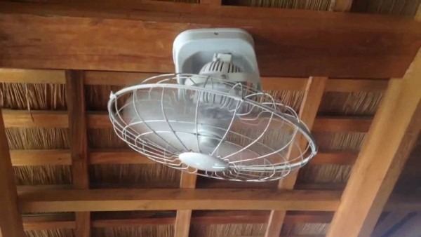 3d Brand Orbit Ceiling Fan In A Massage Area