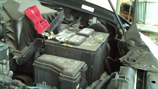 8 Year Old Nissan Battery Change