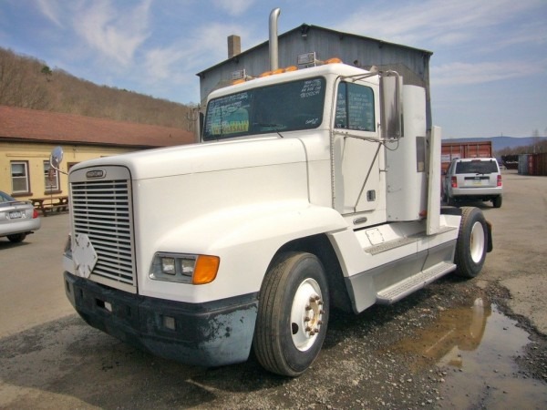 1999 Freightliner Fld120 Single Axle Day Cab Tractor For Sale By