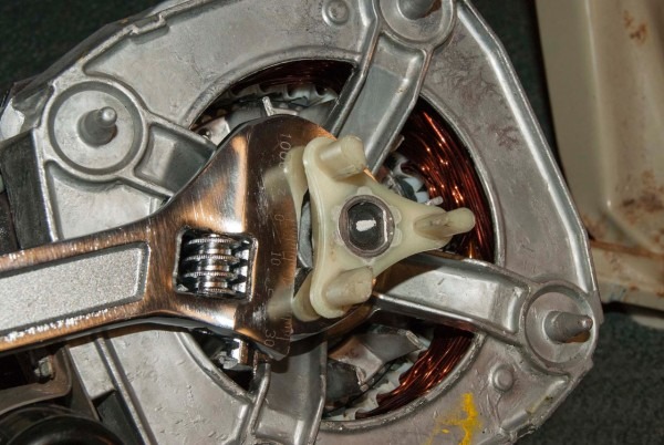 How To Replace The Motor Coupler On A Top