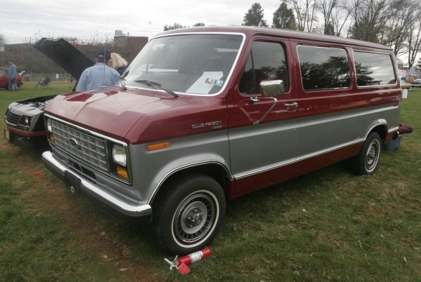 Vannin' And Vendin'  1988 Ford Club Wagon At H