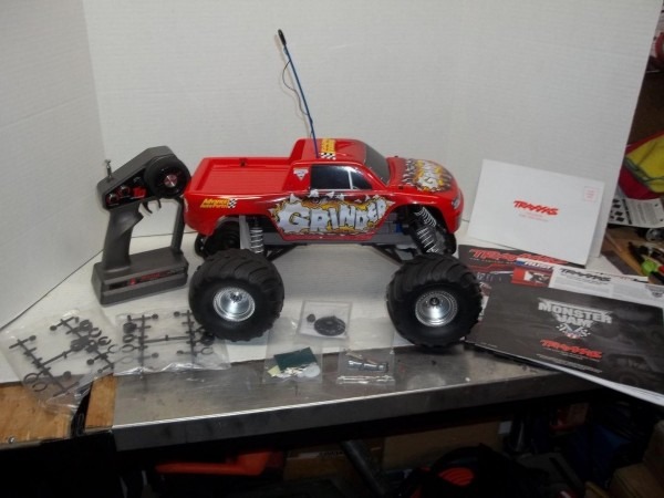 Original Traxxas Monster Jam Advance Auto Parts Grinder Shelf