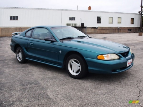 1996 Pacific Green Metallic Ford Mustang V6 Coupe  61344359 Photo