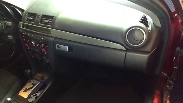 2003 To 2008 Mazda 3 Hatchback Fuse Box Inside