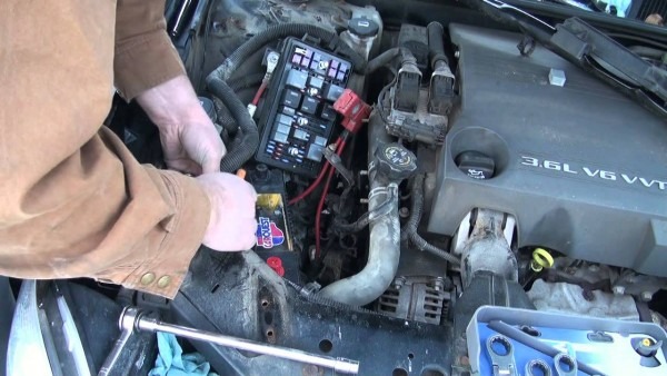 Battery Change On The 2005 Buick Allure