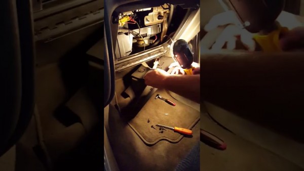 How To Change A Blower Motor Resistor On A 2004 Chevy Trailblazer