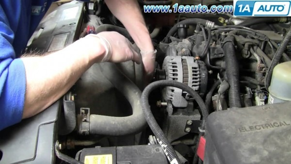 How To Replace Alternator 01