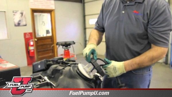 How To Replace A Fuel Pump E7113m On A 1999