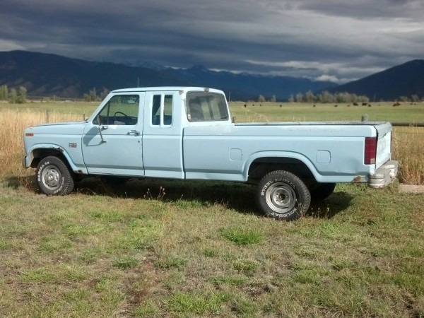 $1,495 4x4  1986 Ford F