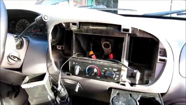 How To Install A Stereo Ford F150 2002