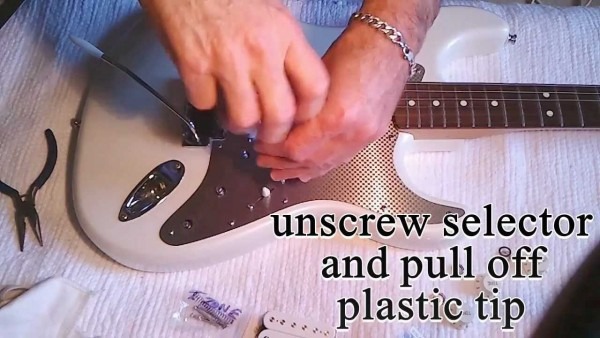 How To Easy Change A Strat Fender Pickguard, And Replace Pickup