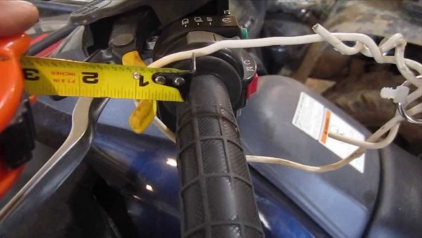 How To Adjust The Differential Lock Lever On A Kawasaki Brute