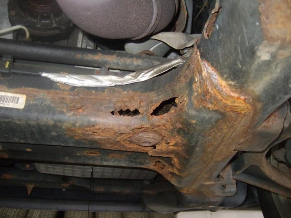 2006 Chrysler Pacifica Motor Cradle Rusted Corroded  45 Complaints