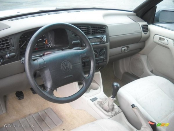 Beige Interior 1998 Volkswagen Cabrio Gl Photo  48788644