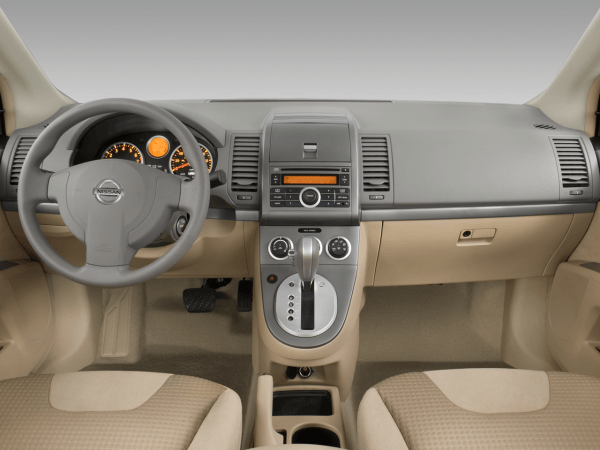 2008 Nissan Sentra Cockpit Interior Photo