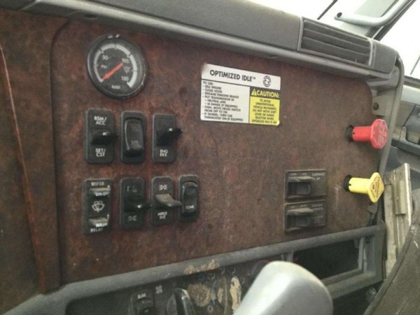2000 Freightliner Century Class 120 Dash Panel For Sale