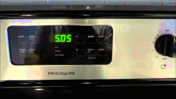 How To Turn On An Electric Oven