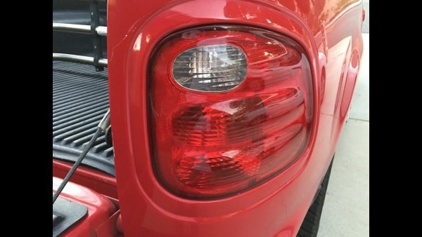 How To Remove A Tail Light For A 2002 Ford F 150 Super Crew Cab