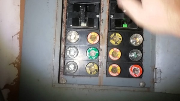 How To Change Fuses In An Old Home Panel