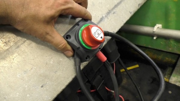 Installing Dual Batteries On A Boat