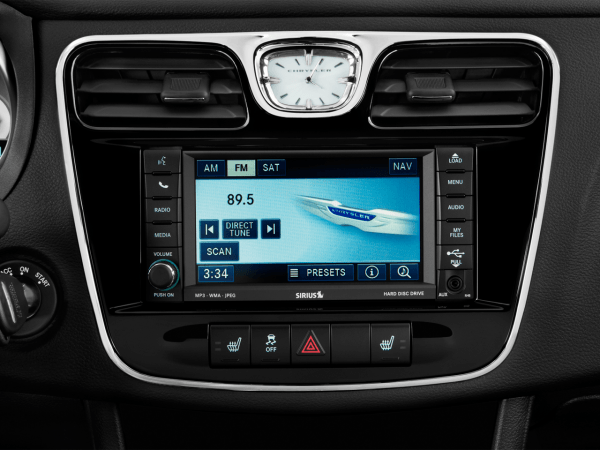 2012 Chrysler 200 Radio Interior Photo