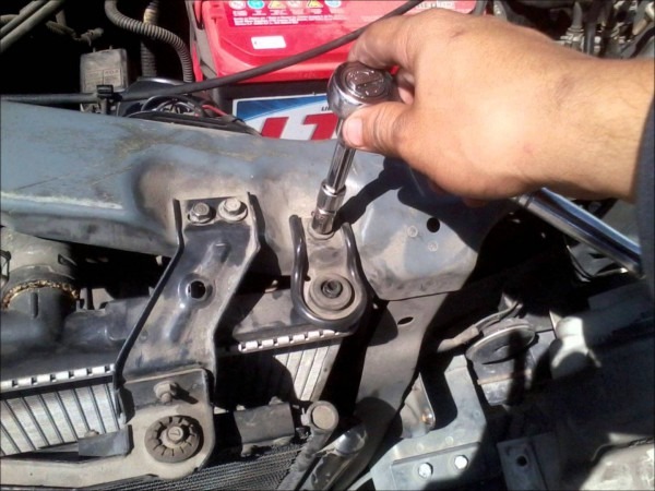 Honda Civic Overheating  Diagnosing The Sources Of The Problem