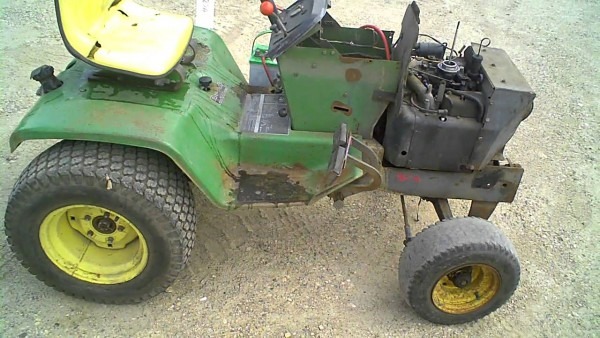 Lot 1827a John Deere 317 Lawn & Garden Tractor Tear Down