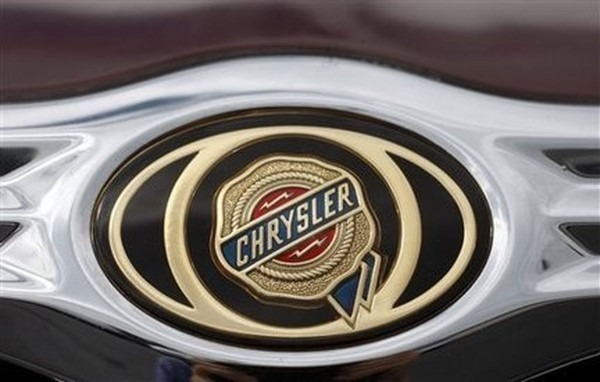 Chrysler Guarantees Minivan Headlight Switches