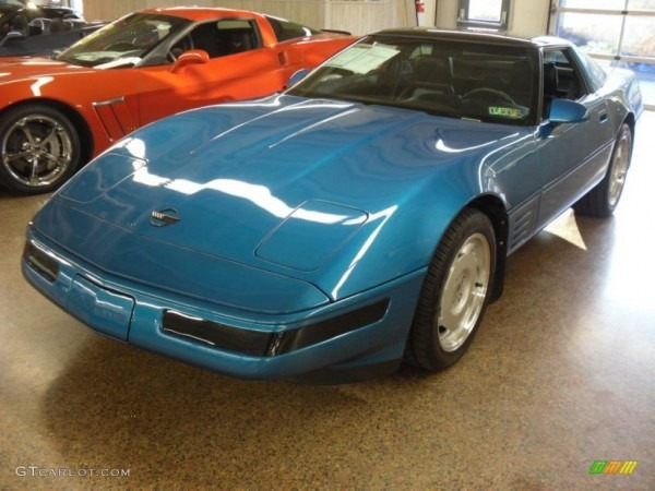 1992 Medium Quasar Blue Metallic Chevrolet Corvette Coupe