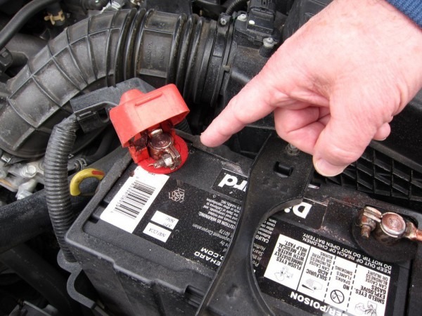 How To Make A Nissan Altima Battery Terminal Replacement