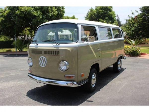 1971 Volkswagen Bus For Sale