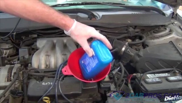 Oil Change & Filter Replacement Ford Taurus 2000