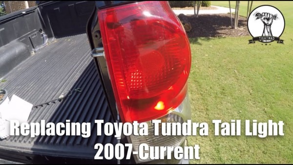 Toyota Tundra Tail Light Replacement 2007
